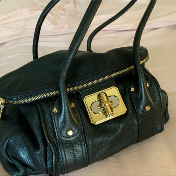 B. MAKOWSKY Black Butter Soft LEATHER Hobo TurnLock Lg Shoulder Bag Purse VguC - Picture 3 of 16